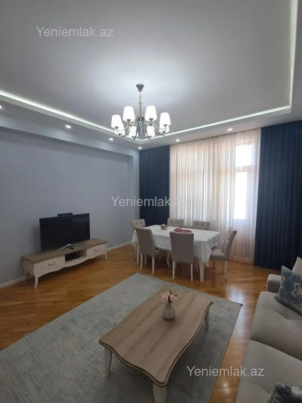 Satılır 3 otaqlı yeni tikili 100 m²