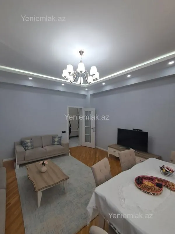 Satılır 3 otaqlı yeni tikili 100 m²