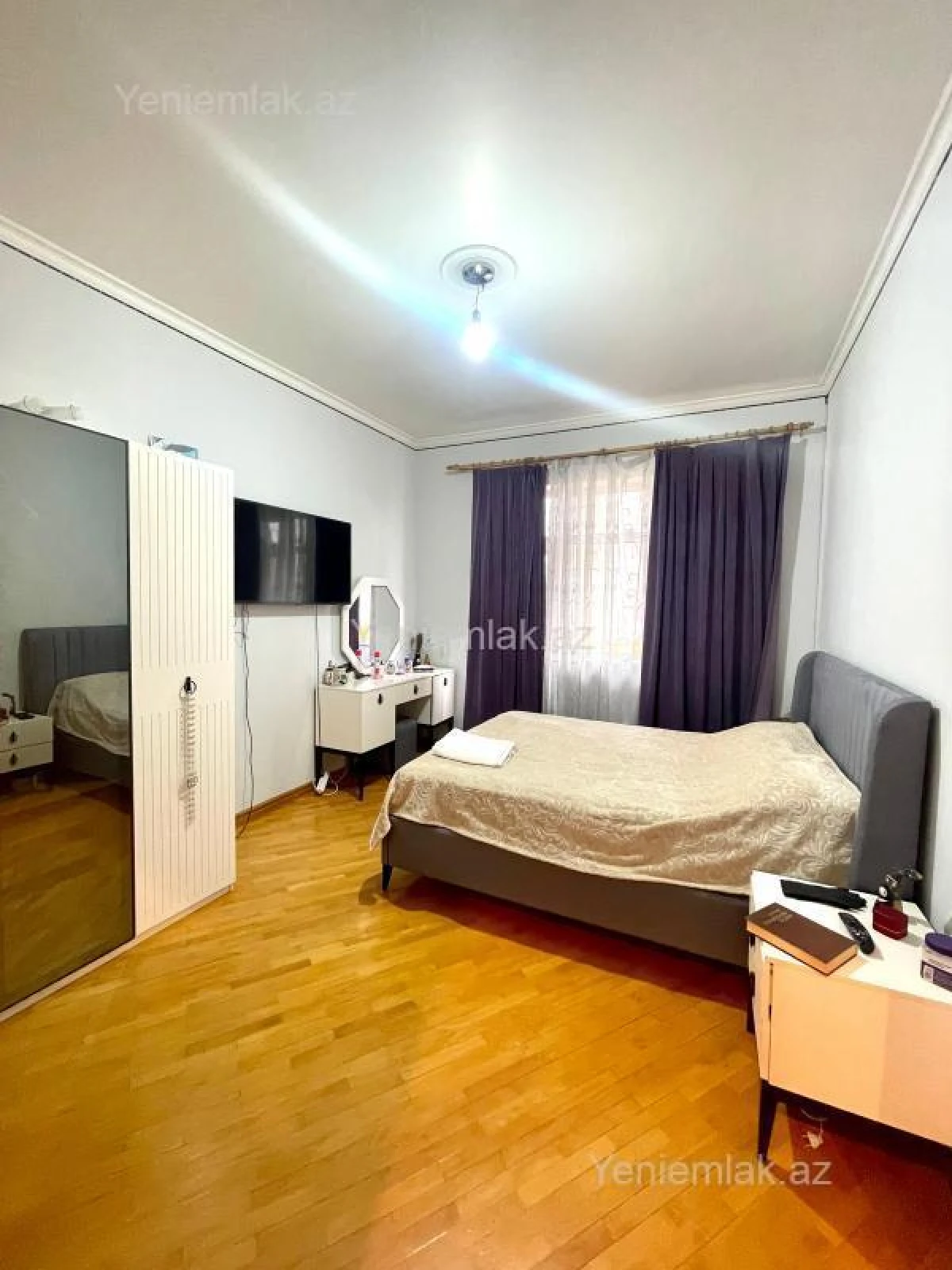 Satılır 2 otaqlı yeni tikili 220 m²