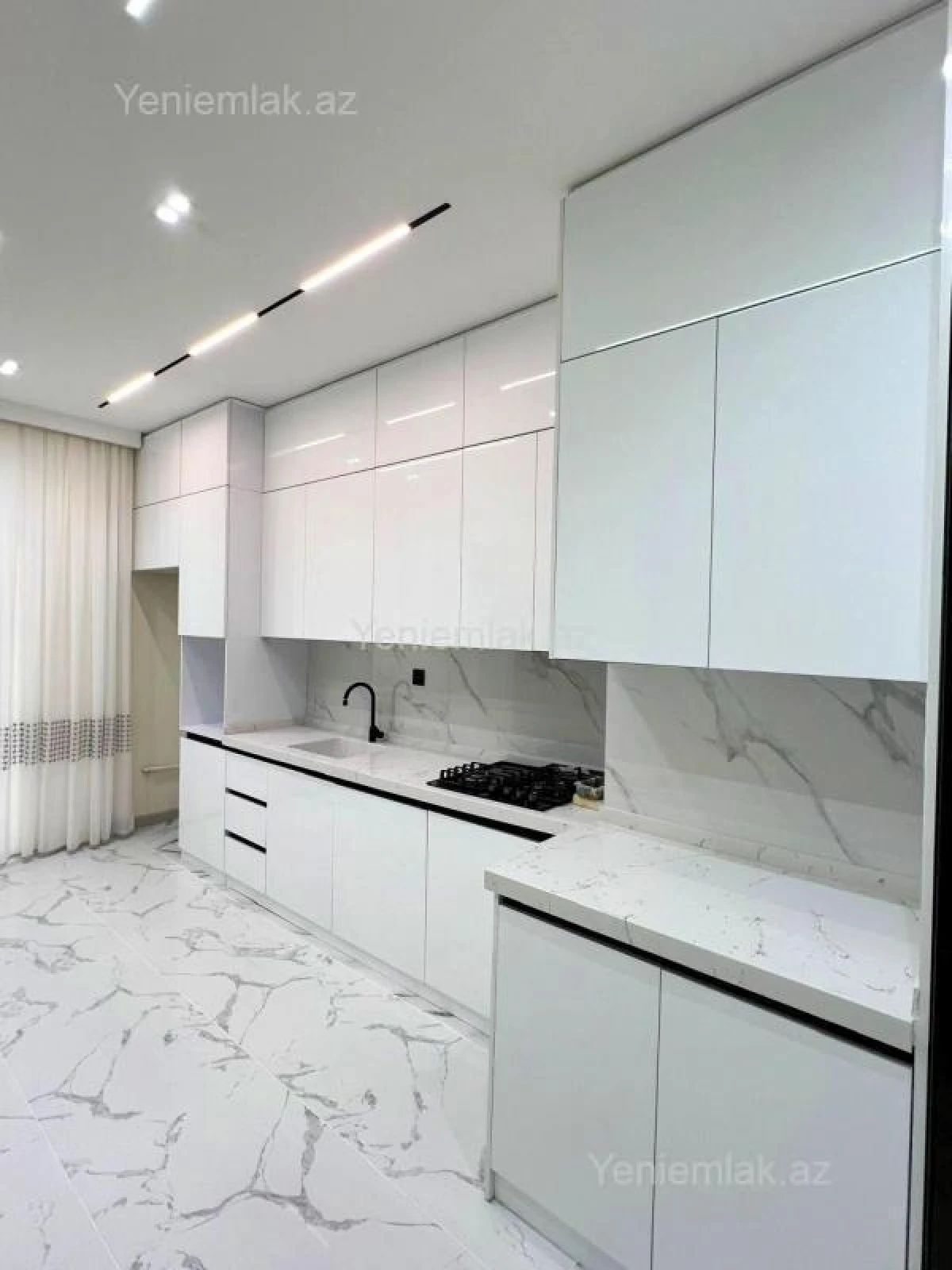 Satılır 4 otaqlı yeni tikili 193 m²