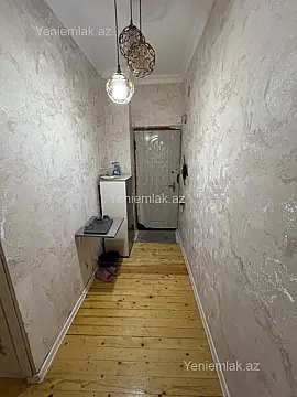 Satılır 2 otaqlı köhnə tikili 45 m²