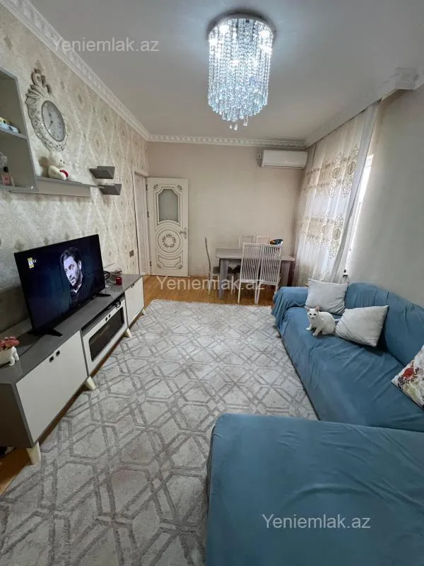 Satılır 2 otaqlı köhnə tikili 45 m²
