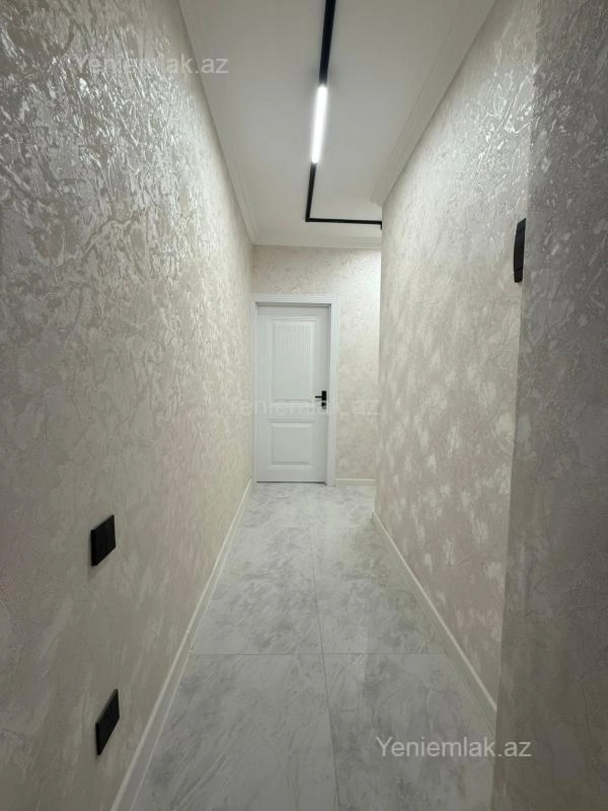 Satılır 2 otaqlı köhnə tikili 45 m²