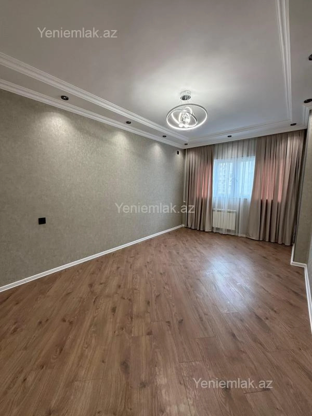 Satılır 3 otaqlı köhnə tikili 80 m²