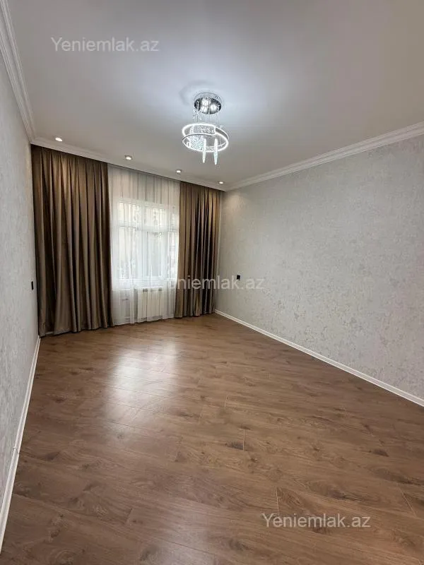 Satılır 3 otaqlı köhnə tikili 80 m²