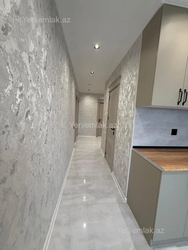 Satılır 3 otaqlı köhnə tikili 80 m²