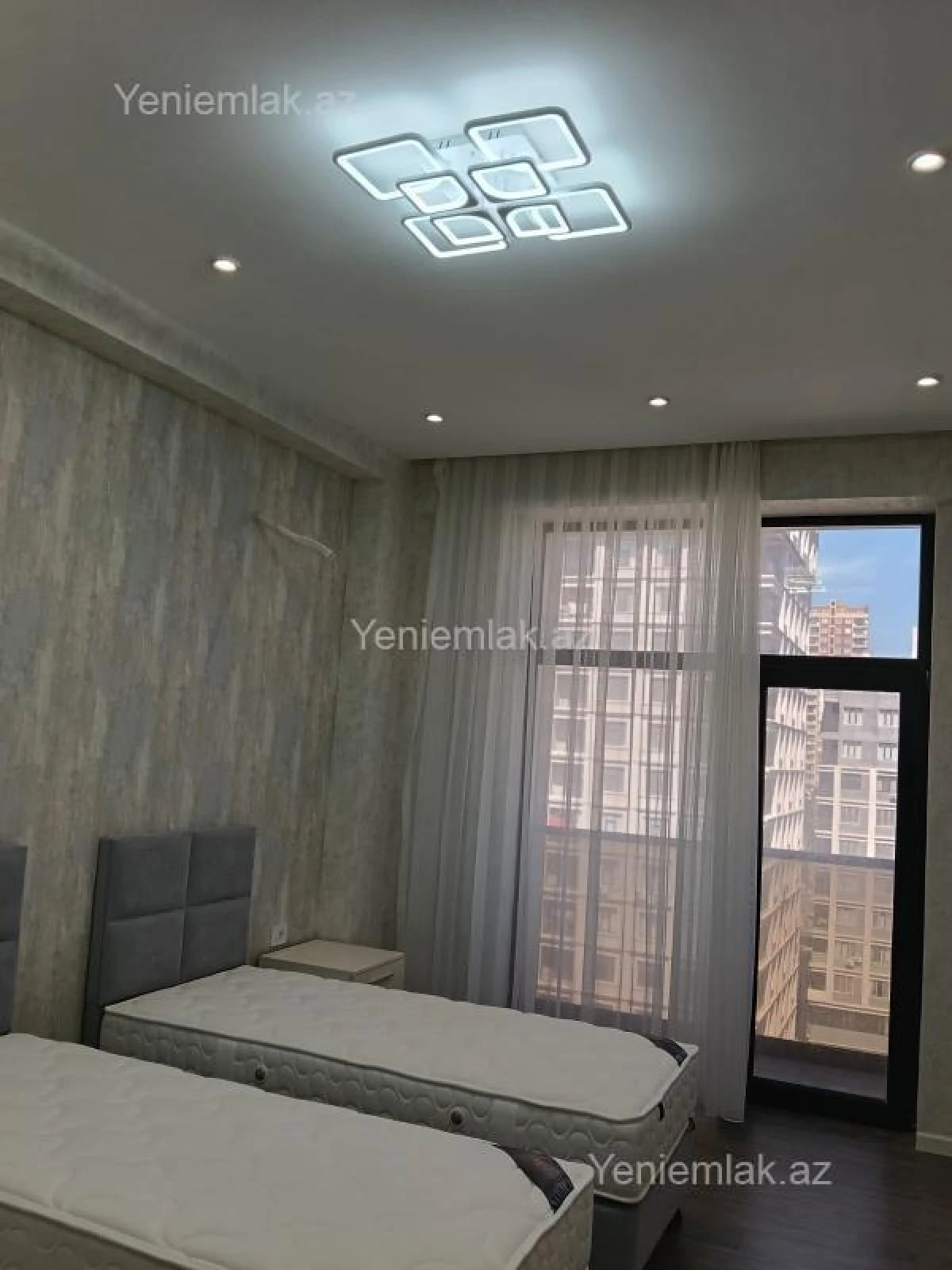 Satılır 2 otaqlı yeni tikili 82 m²