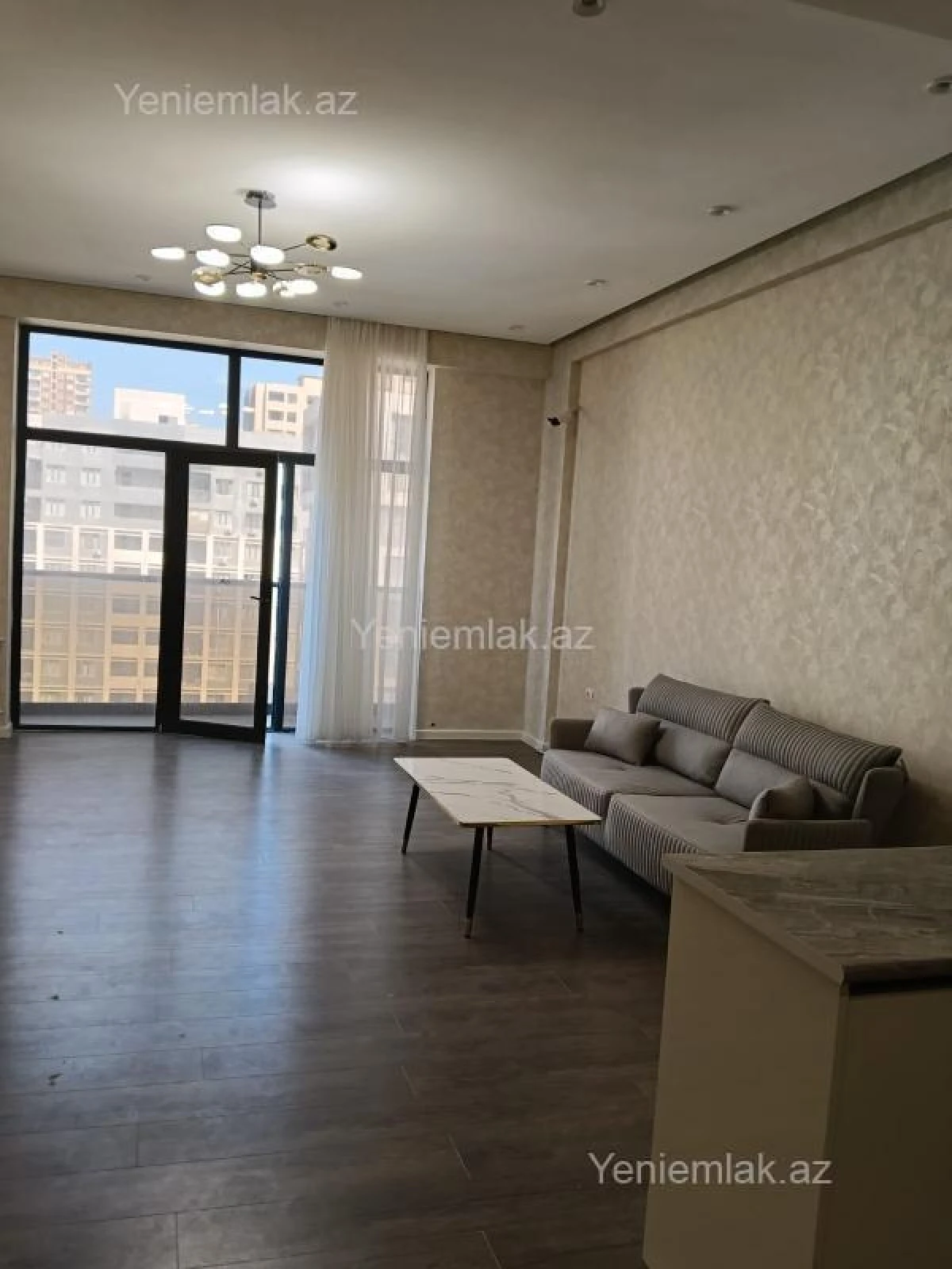 Satılır 2 otaqlı yeni tikili 82 m²