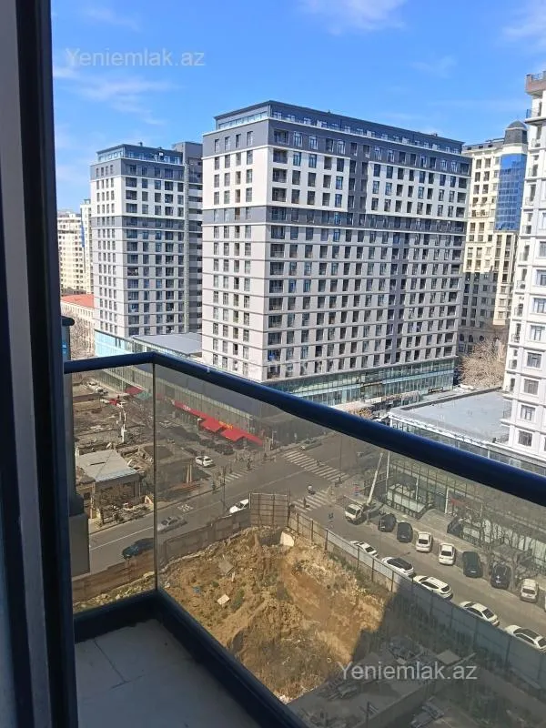 Satılır 2 otaqlı yeni tikili 82 m²