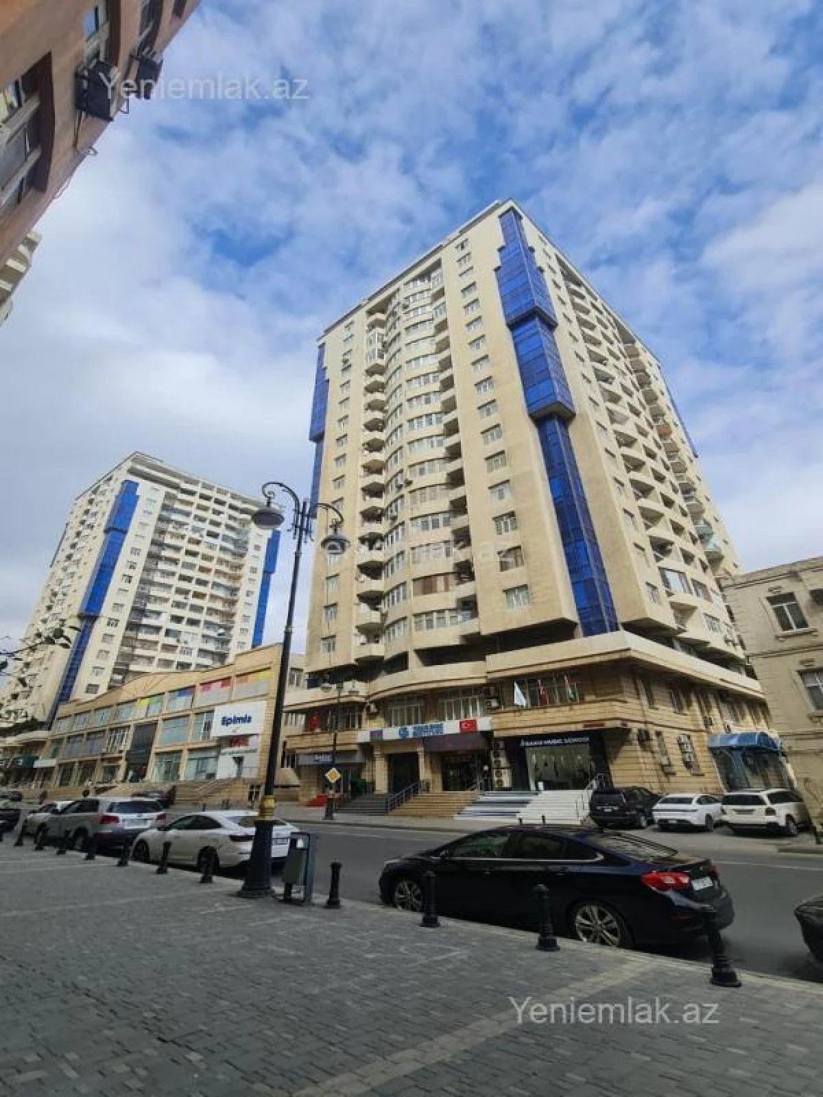 Satılır 4 otaqlı yeni tikili 205 m²