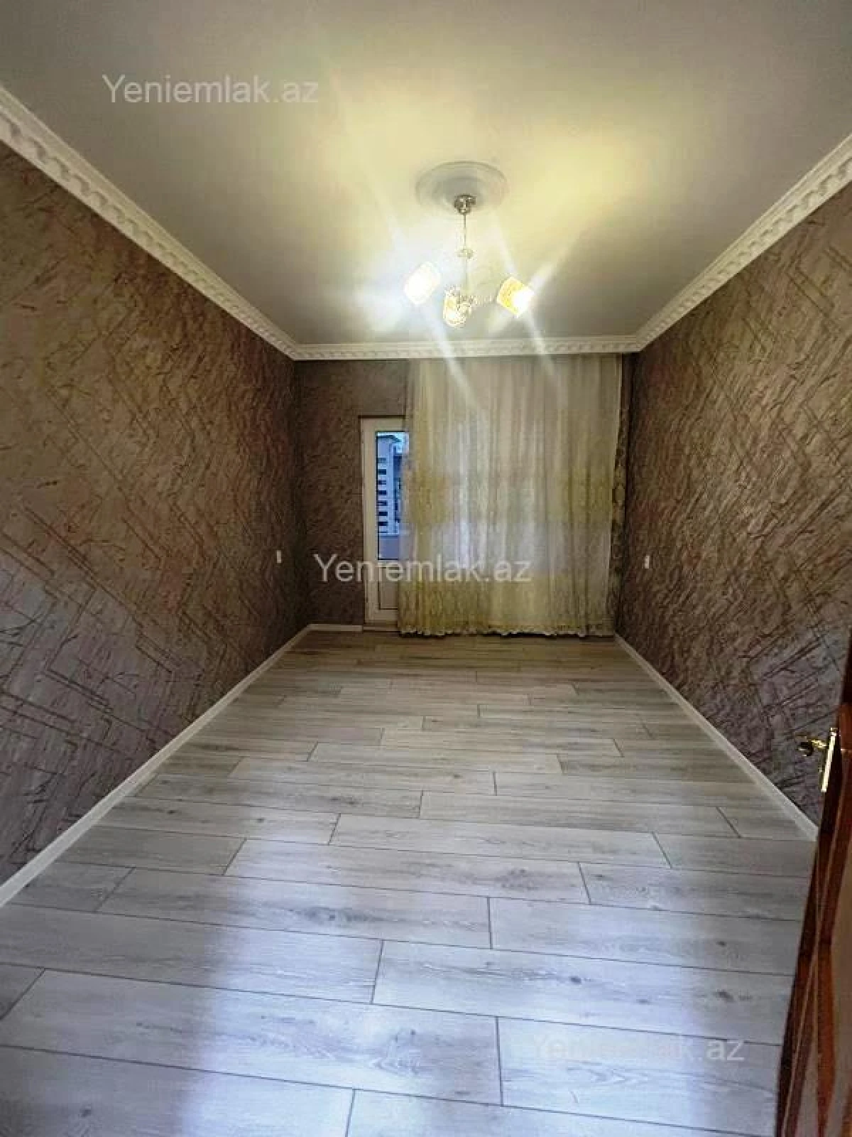 Satılır 3 otaqlı köhnə tikili 80 m²