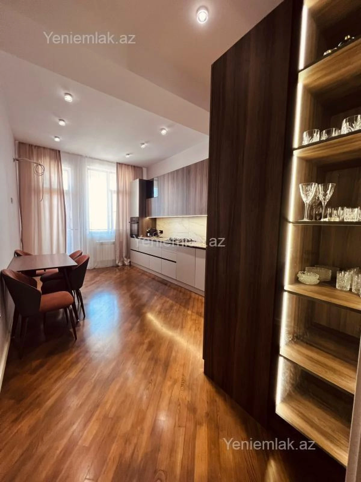 Satılır 3 otaqlı yeni tikili 160 m²