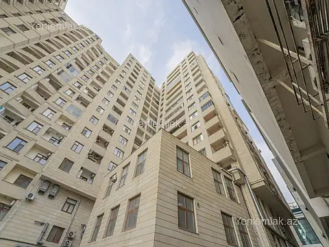 Satılır 3 otaqlı yeni tikili 160 m²