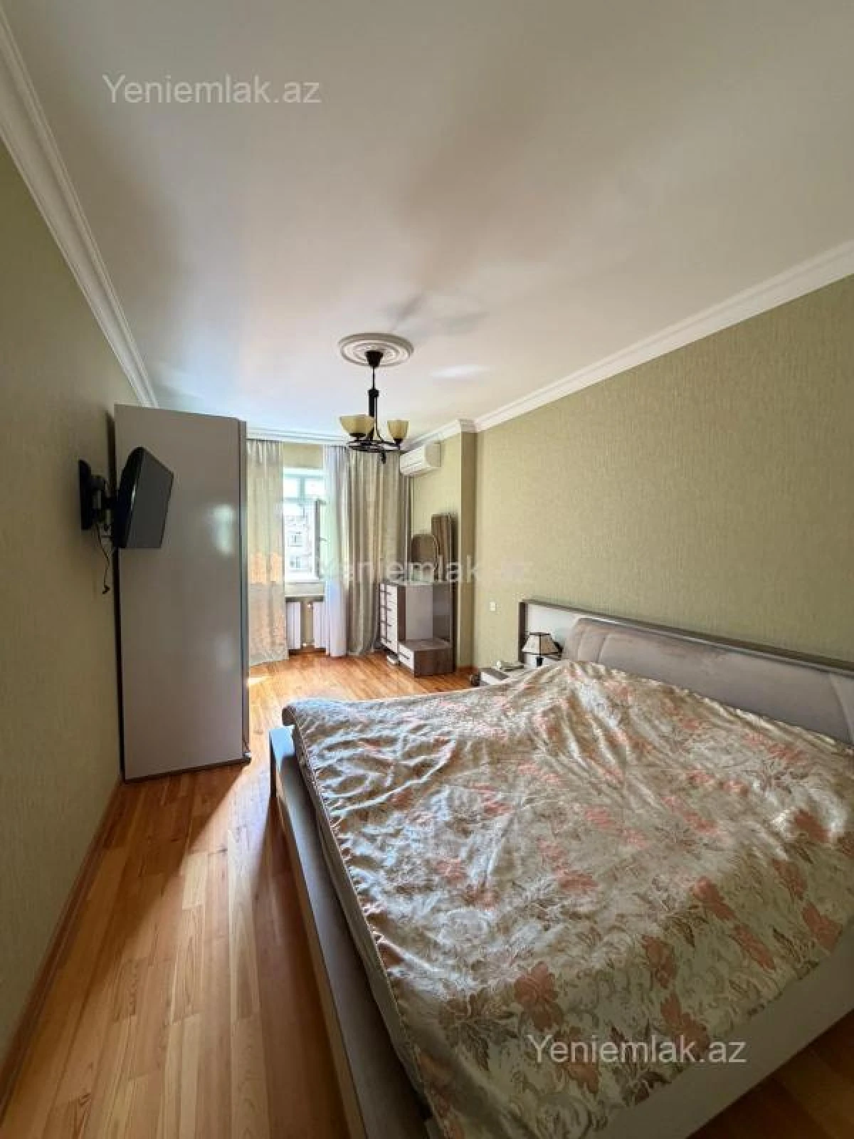 Satılır 3 otaqlı köhnə tikili 100 m²