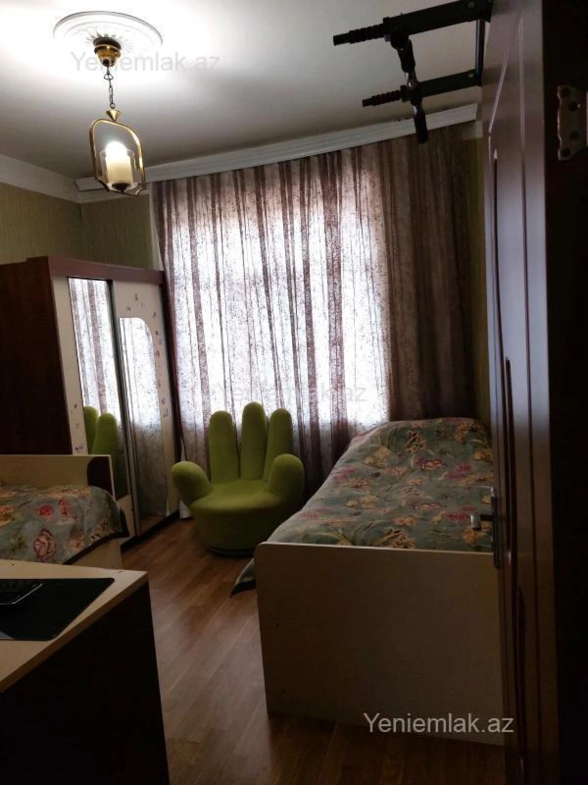 Satılır 4 otaqlı köhnə tikili 120 m²