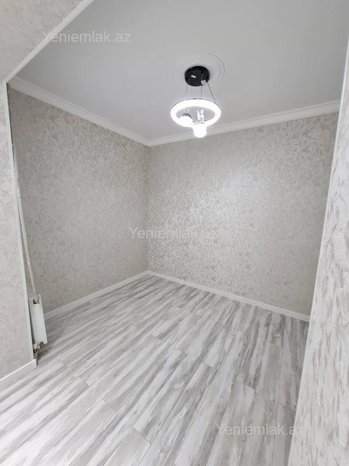 Satılır 3 otaqlı köhnə tikili 60 m²