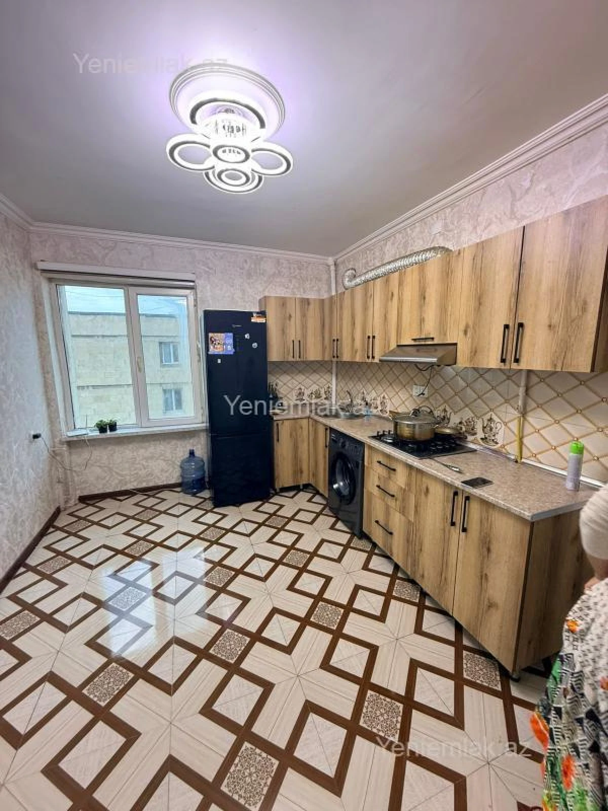 Satılır 3 otaqlı köhnə tikili 70 m²