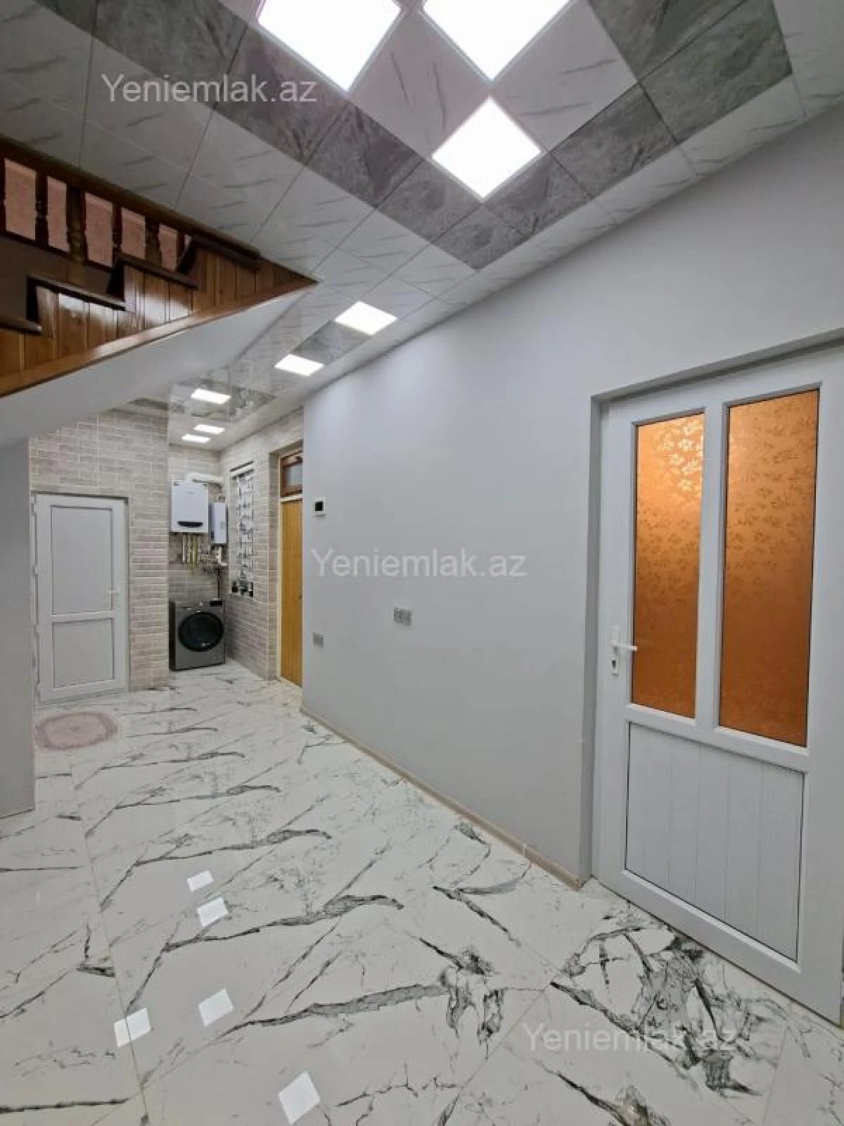 Satılır 6 otaqlı həyət evi 250 m²