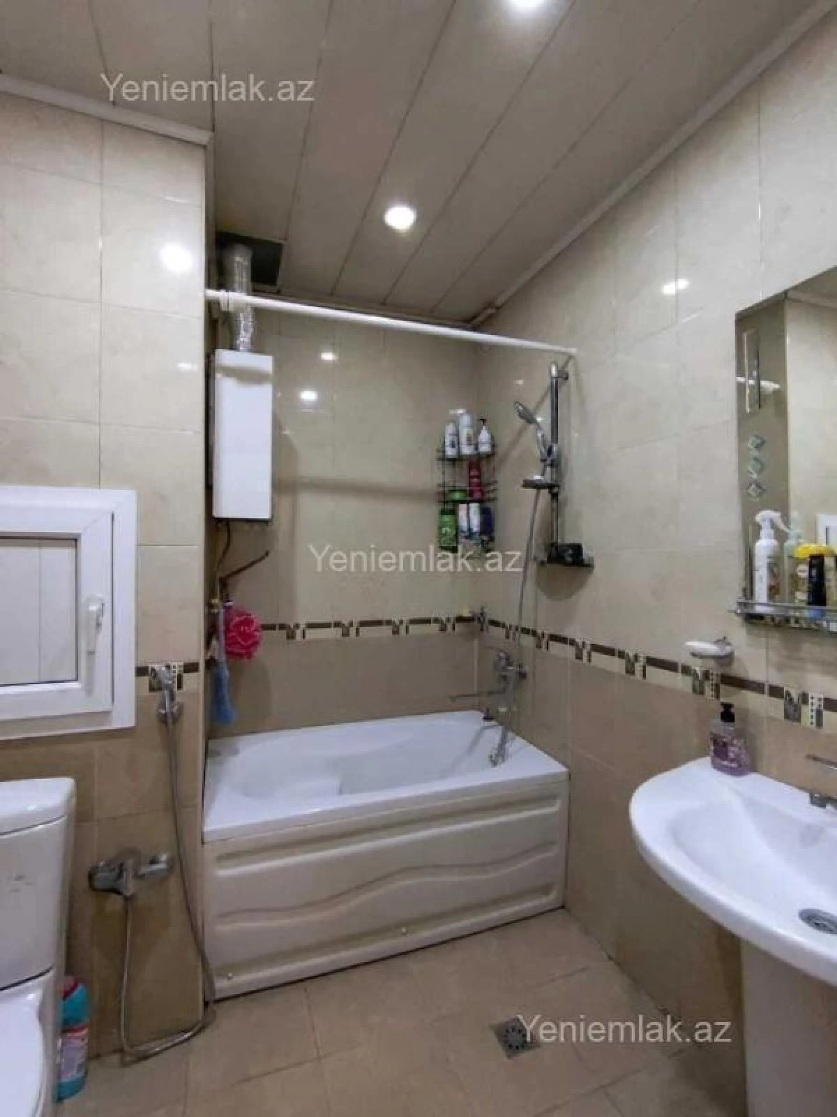 Satılır 4 otaqlı köhnə tikili 110 m²