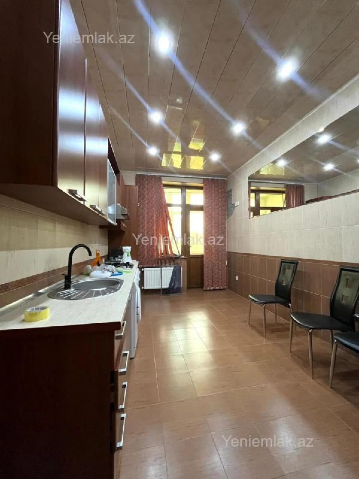 Satılır 2 otaqlı yeni tikili 75 m²