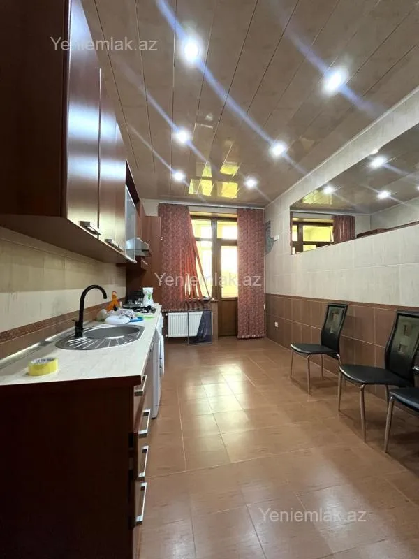 Satılır 2 otaqlı yeni tikili 75 m²