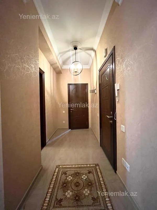 Satılır 2 otaqlı yeni tikili 75 m²