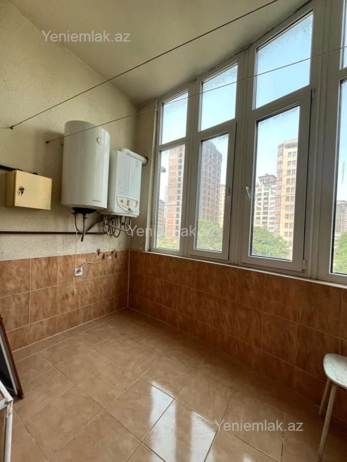 Satılır 2 otaqlı yeni tikili 75 m²