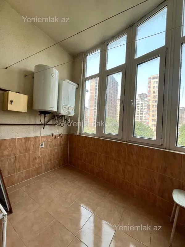 Satılır 2 otaqlı yeni tikili 75 m²