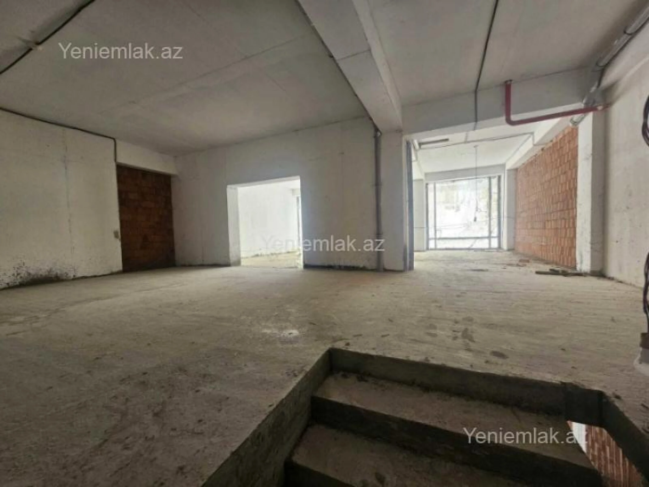 Satılır 10 otaqlı obyekt 280 m²