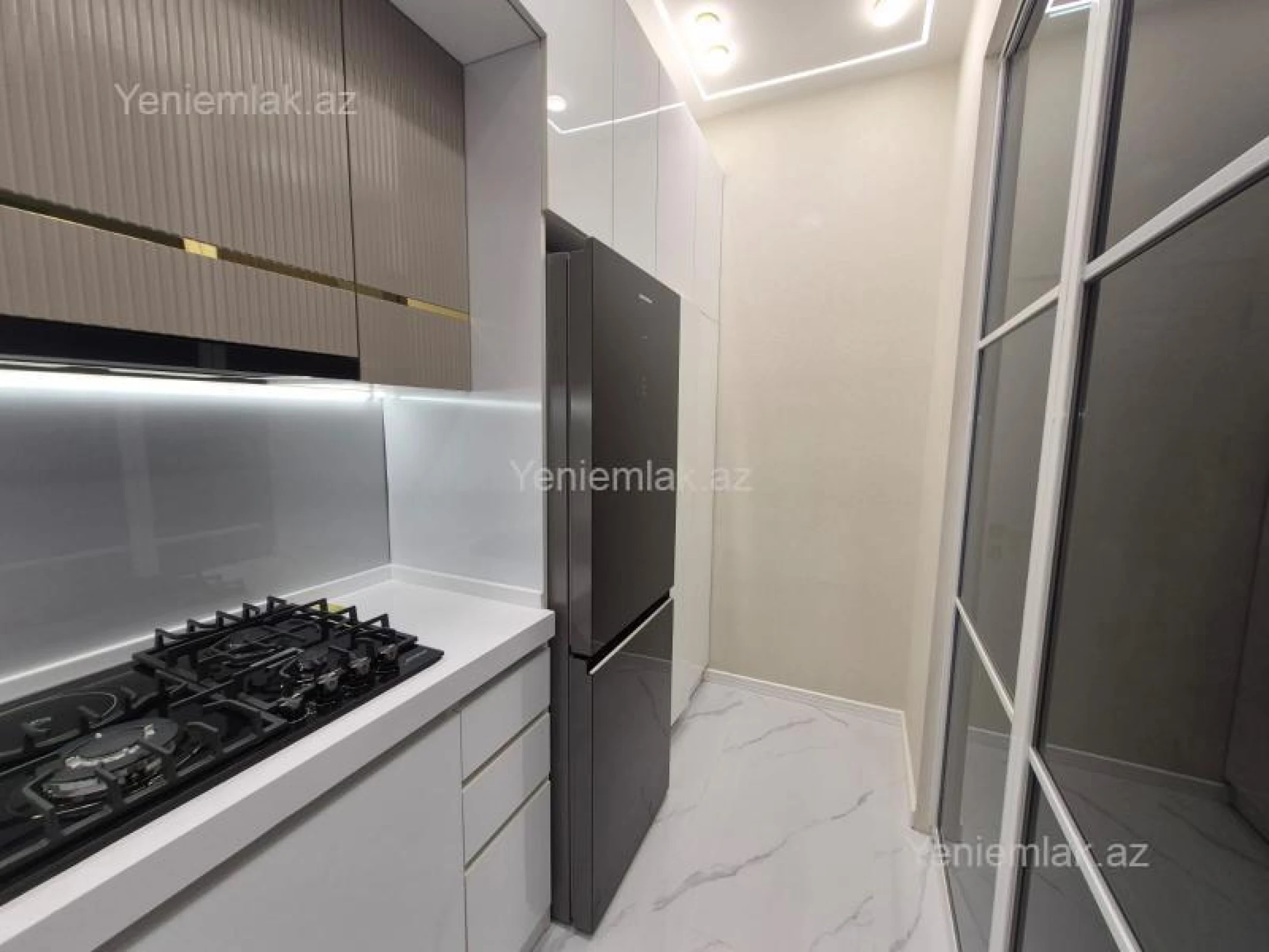 Satılır 2 otaqlı yeni tikili 68 m²