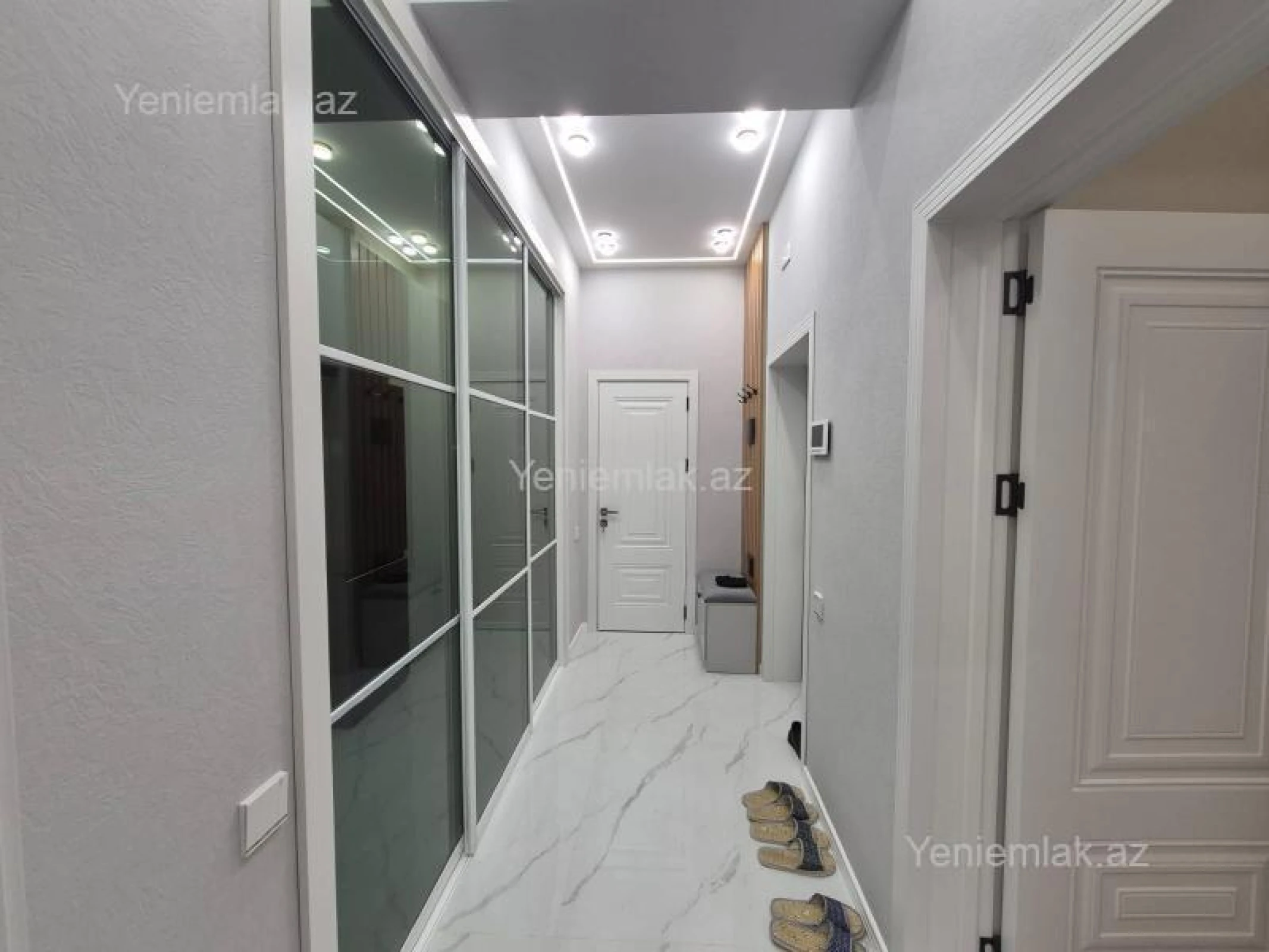 Satılır 2 otaqlı yeni tikili 68 m²