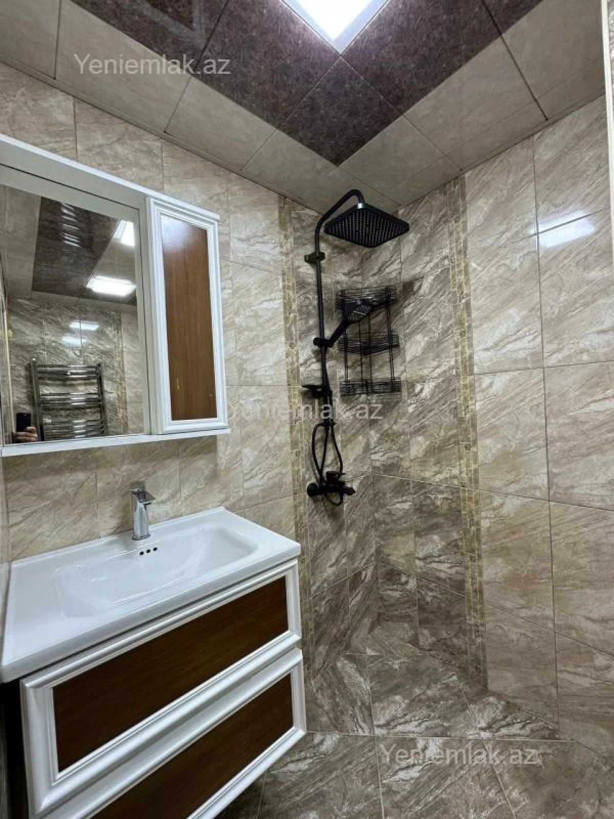 Satılır 2 otaqlı yeni tikili 50 m²