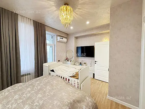 Satılır 2 otaqlı yeni tikili 74 m²