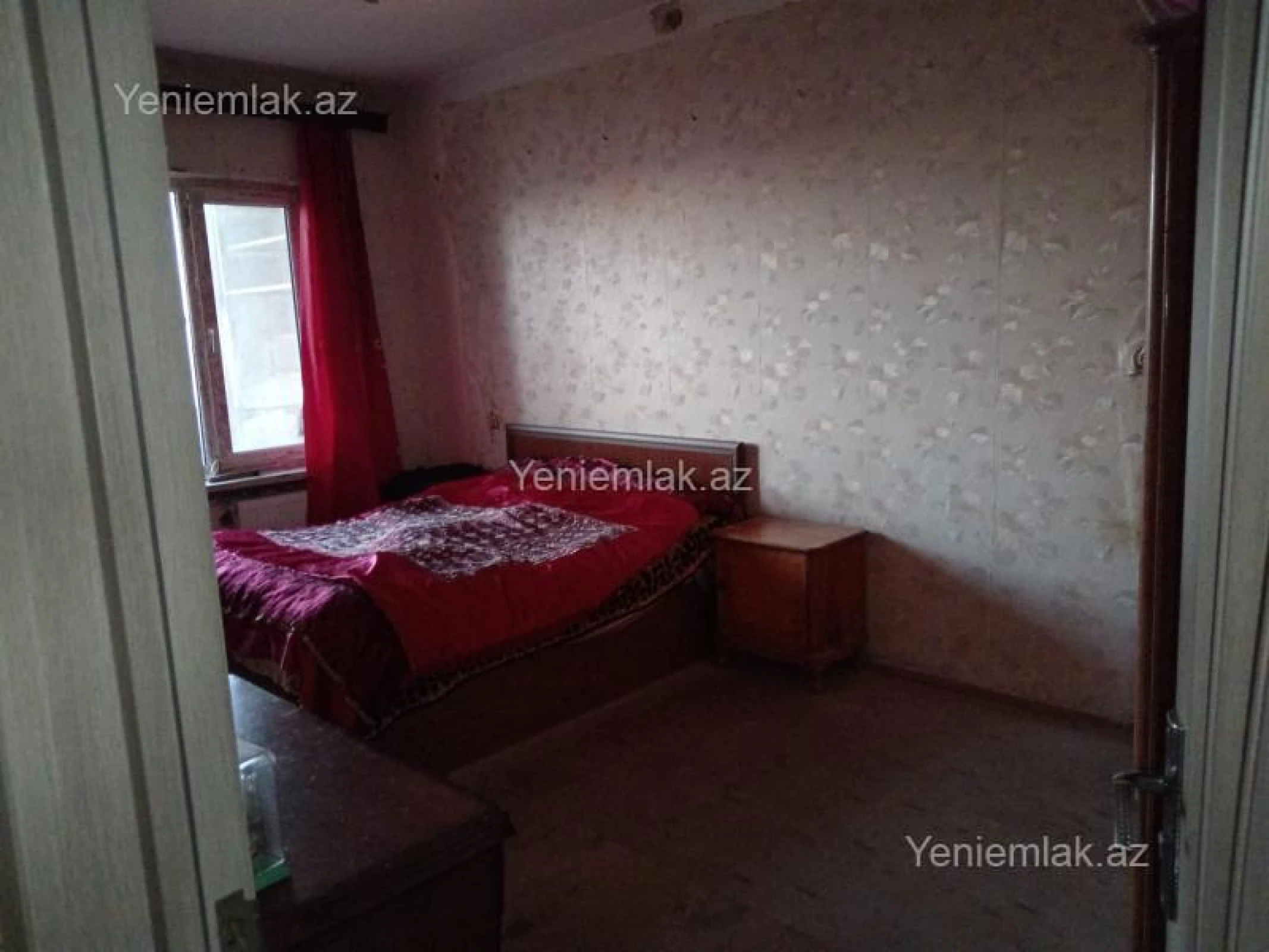 Satılır 3 otaqlı köhnə tikili 80 m²