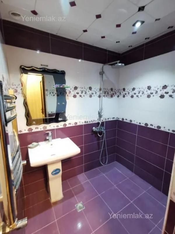 Satılır 3 otaqlı yeni tikili 100 m²