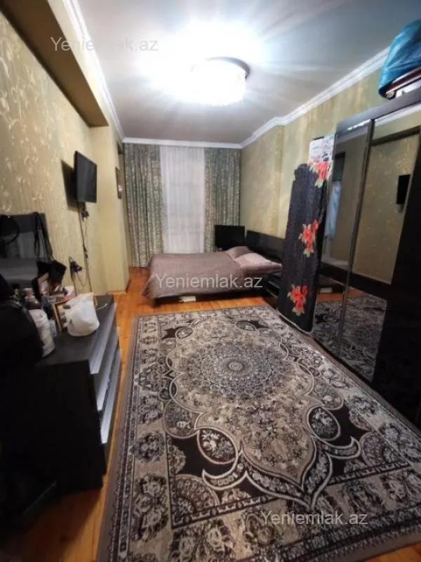 Satılır 3 otaqlı yeni tikili 100 m²