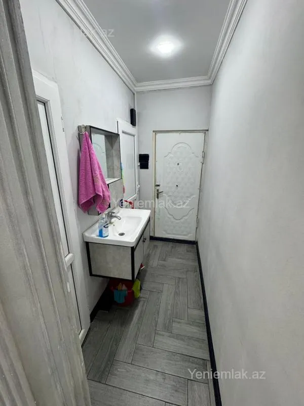 Satılır 3 otaqlı ofis 40 m²