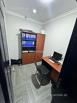 Satılır 3 otaqlı ofis 40 m²