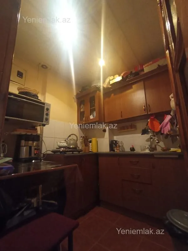 Satılır 2 otaqlı köhnə tikili 50 m²