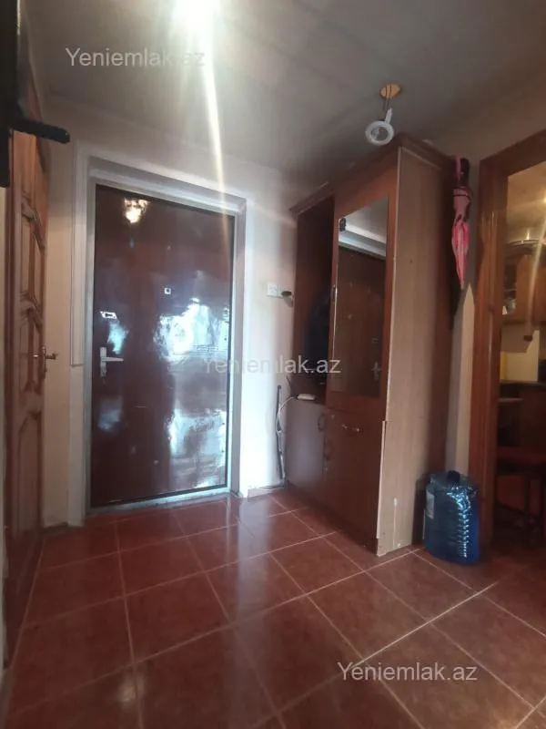 Satılır 2 otaqlı köhnə tikili 50 m²