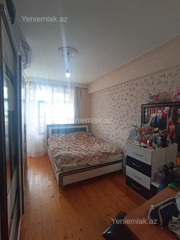 Satılır 2 otaqlı köhnə tikili 50 m²
