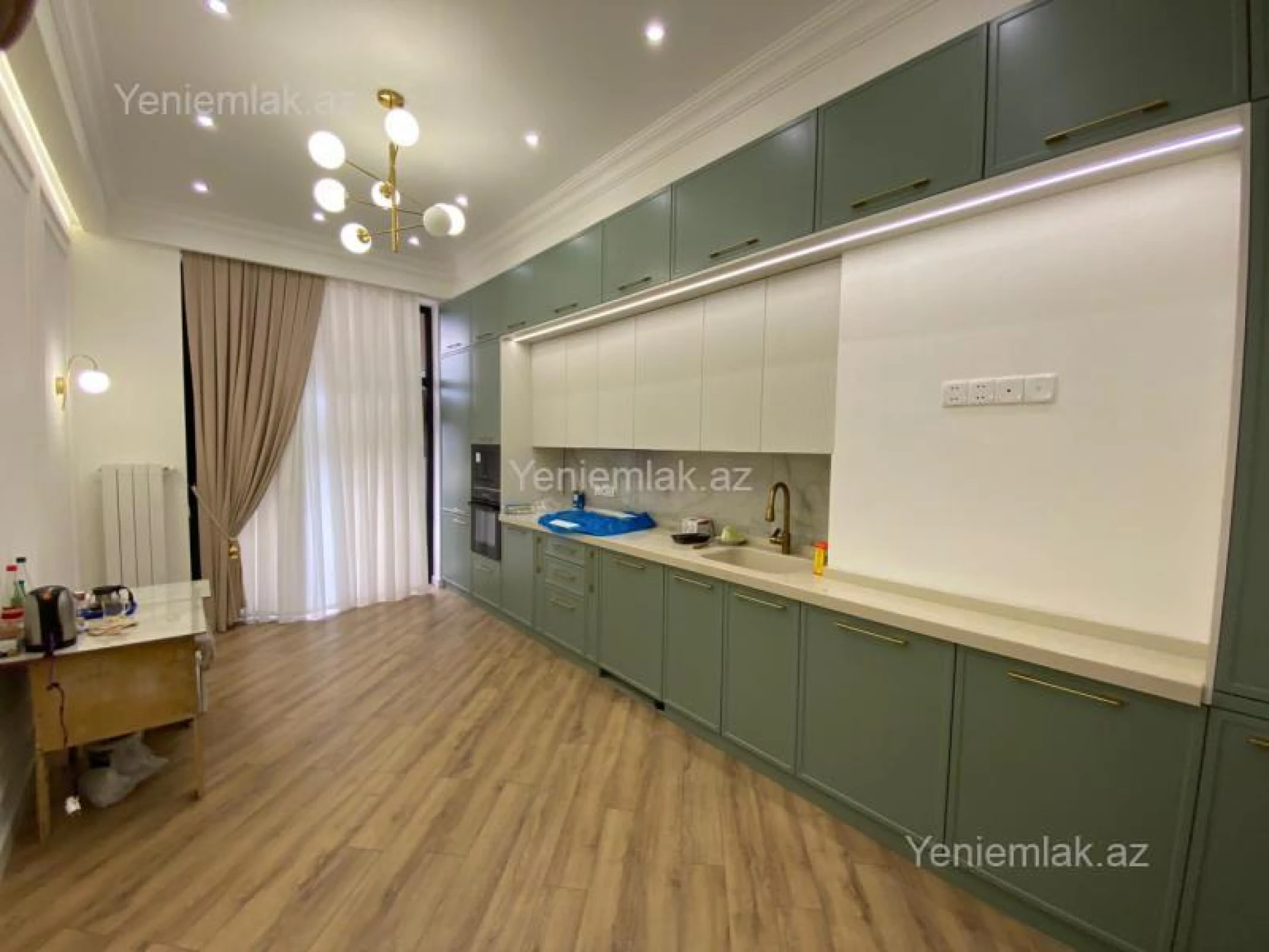 Satılır 4 otaqlı yeni tikili 148 m²