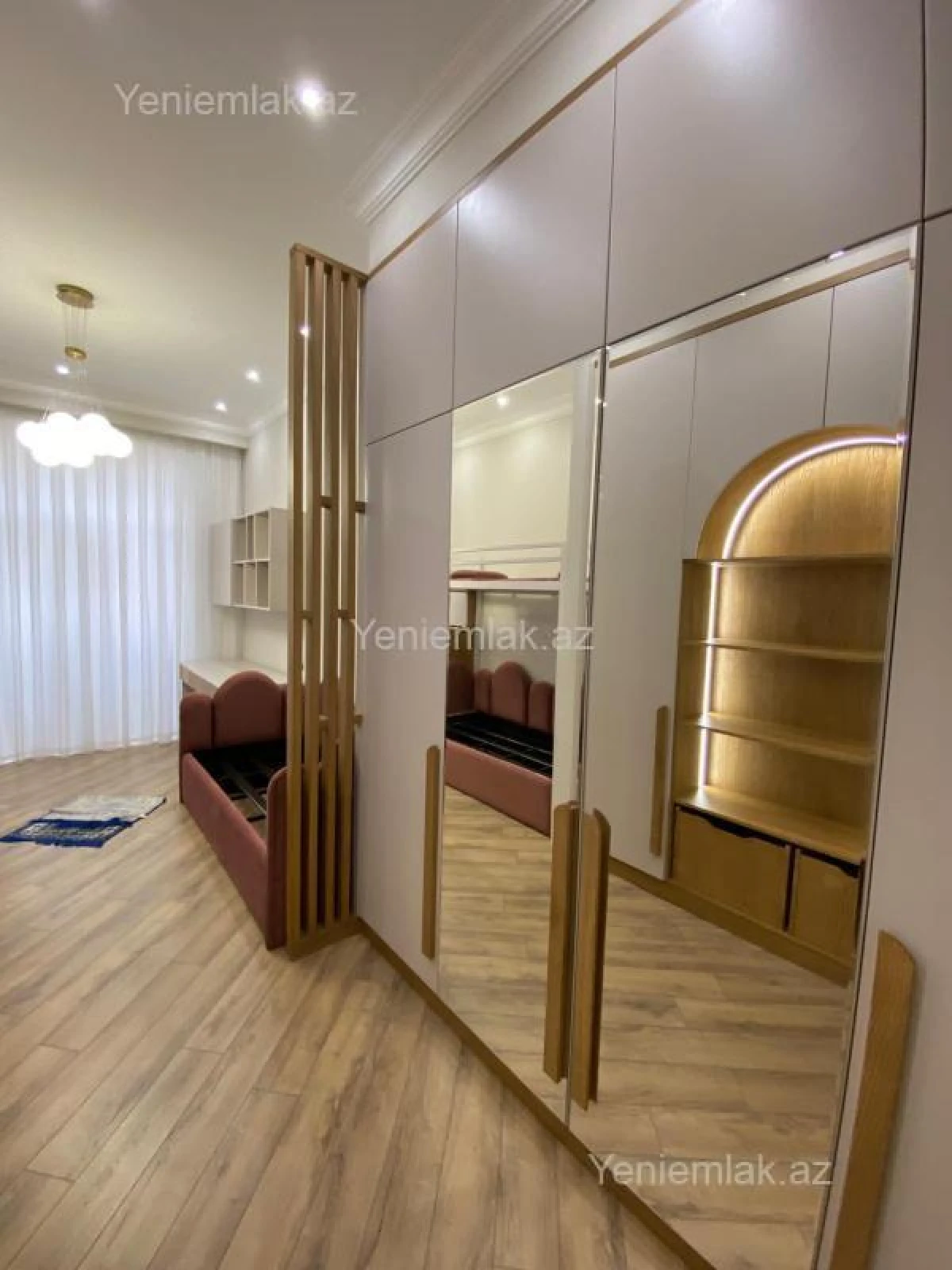 Satılır 4 otaqlı yeni tikili 148 m²