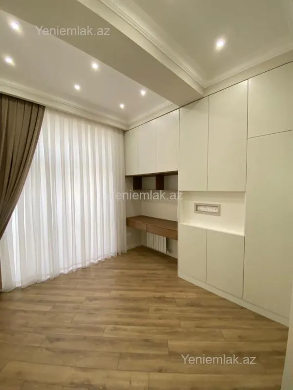 Satılır 4 otaqlı yeni tikili 148 m²