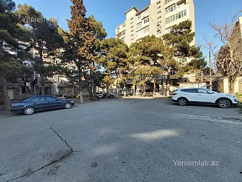 Satılır 3 otaqlı köhnə tikili 75 m² — Bakı, Nizami 3 otaq 75.00 m²