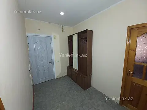 Satılır 3 otaqlı köhnə tikili 75 m²