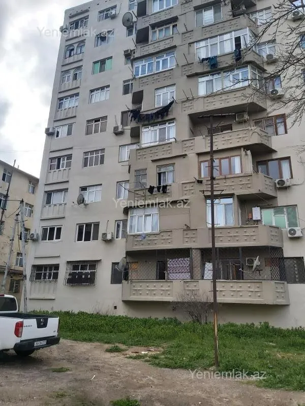 Satılır 3 otaqlı köhnə tikili 75 m²