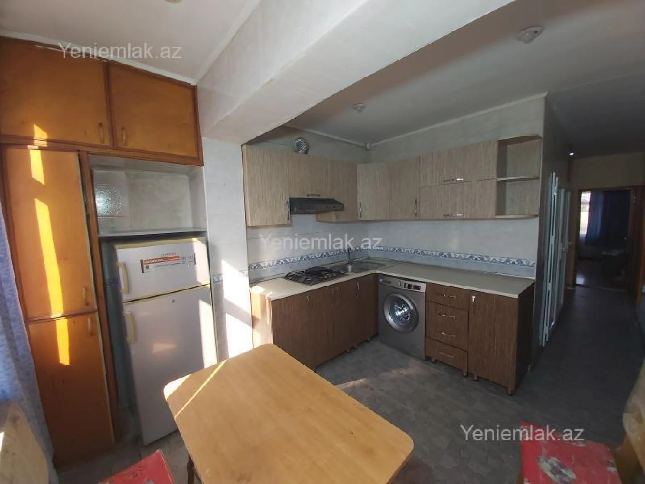 Satılır 3 otaqlı köhnə tikili 75 m²