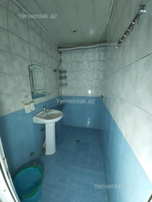 Satılır 3 otaqlı köhnə tikili 75 m²