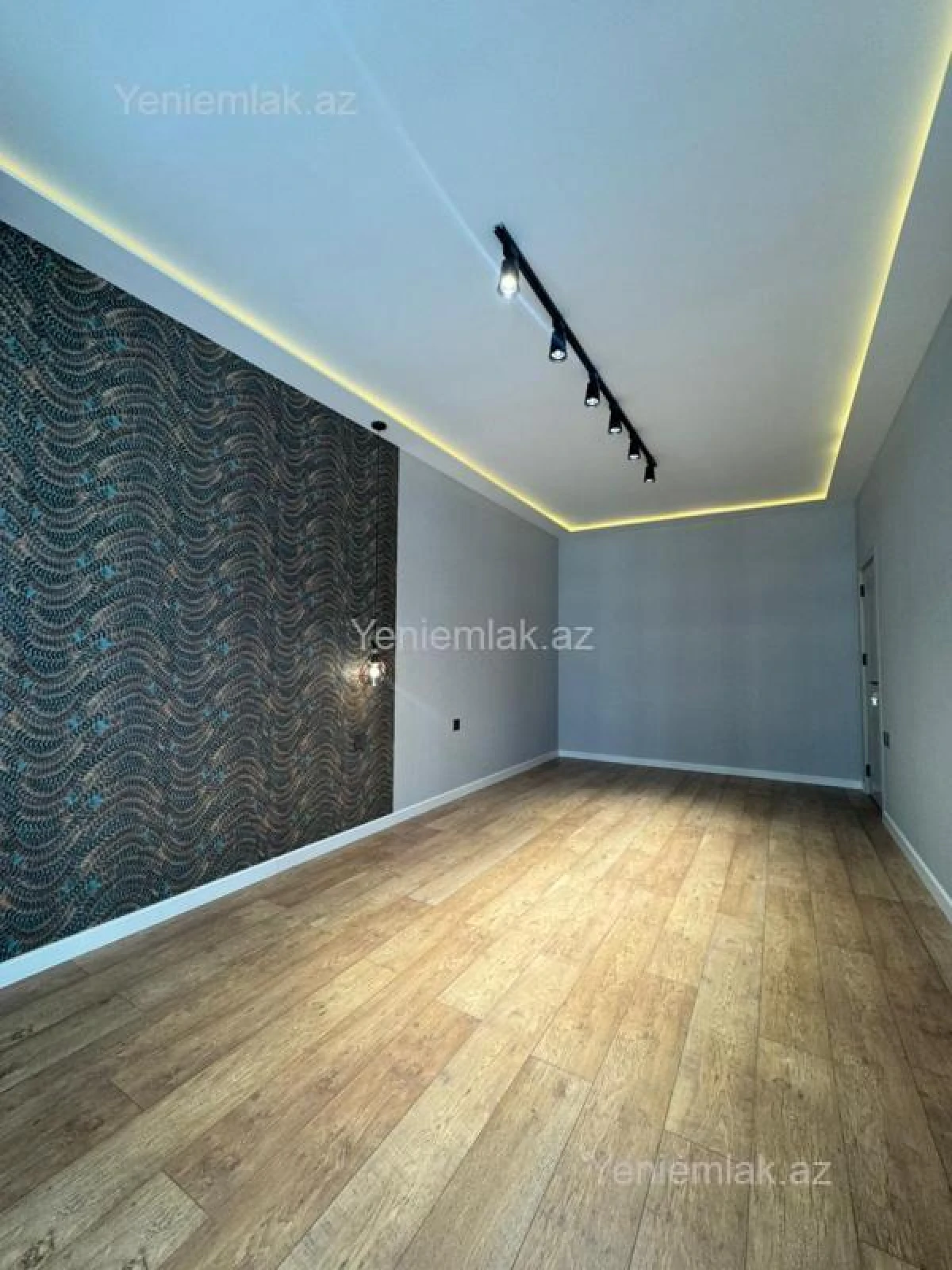 Satılır 3 otaqlı yeni tikili 100 m²